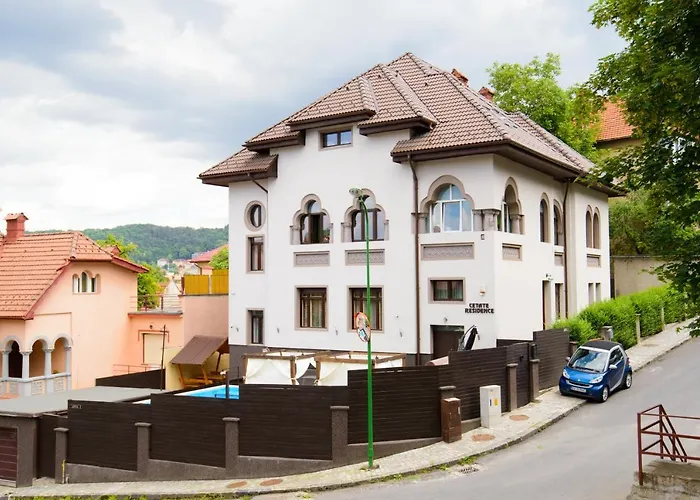 Cetate Residence
